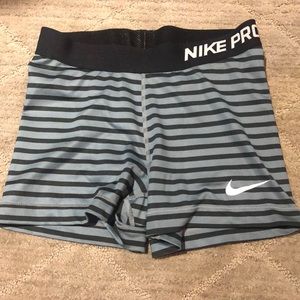 Nike pros spanks